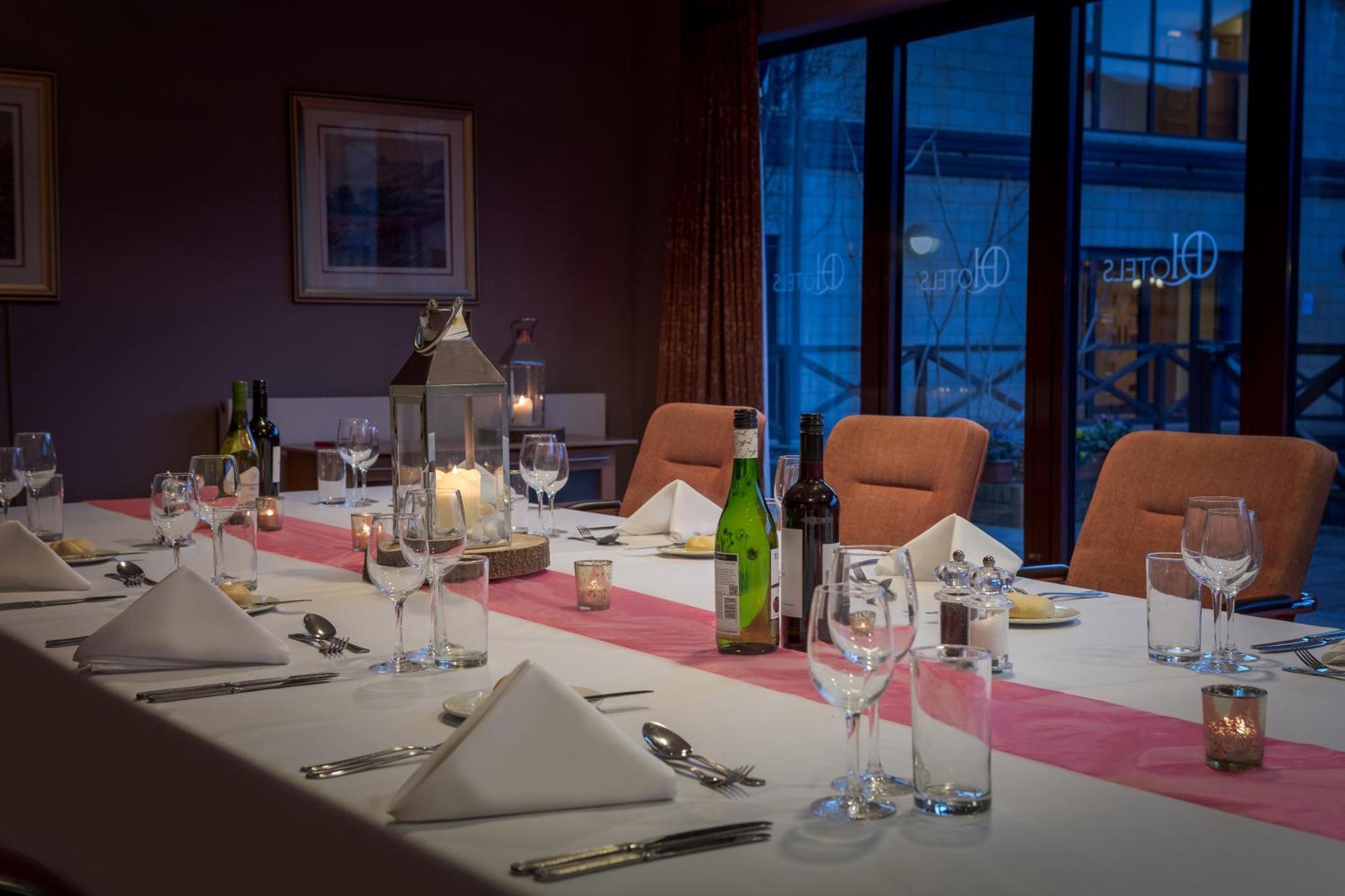 Hampshire Court Hotel & Spa 베이싱스토크 외부 사진